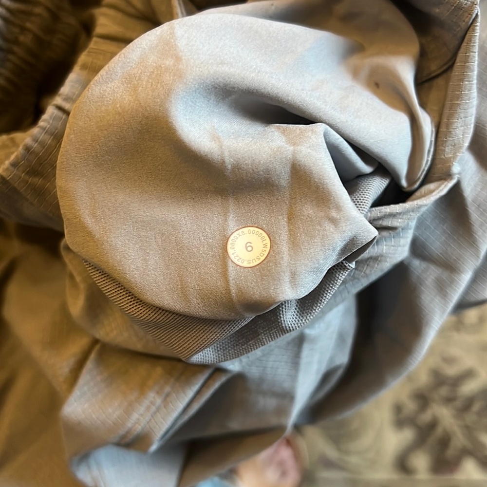 Lululemon joggers - Picture 4 of 4